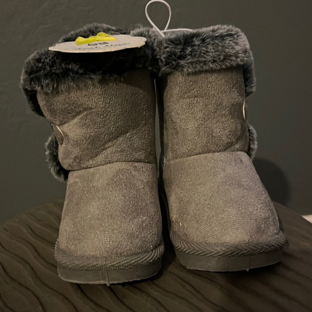 First steps grey boots